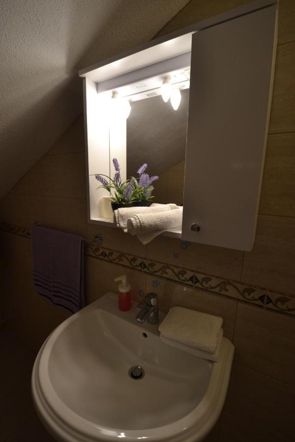 Apartmani Antonia Nakic -Stobrec Split Eksteriør bilde