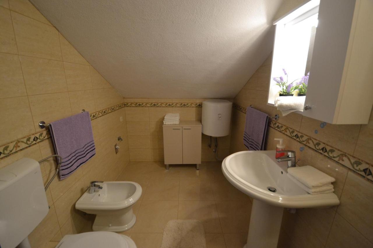 Apartmani Antonia Nakic -Stobrec Split Eksteriør bilde