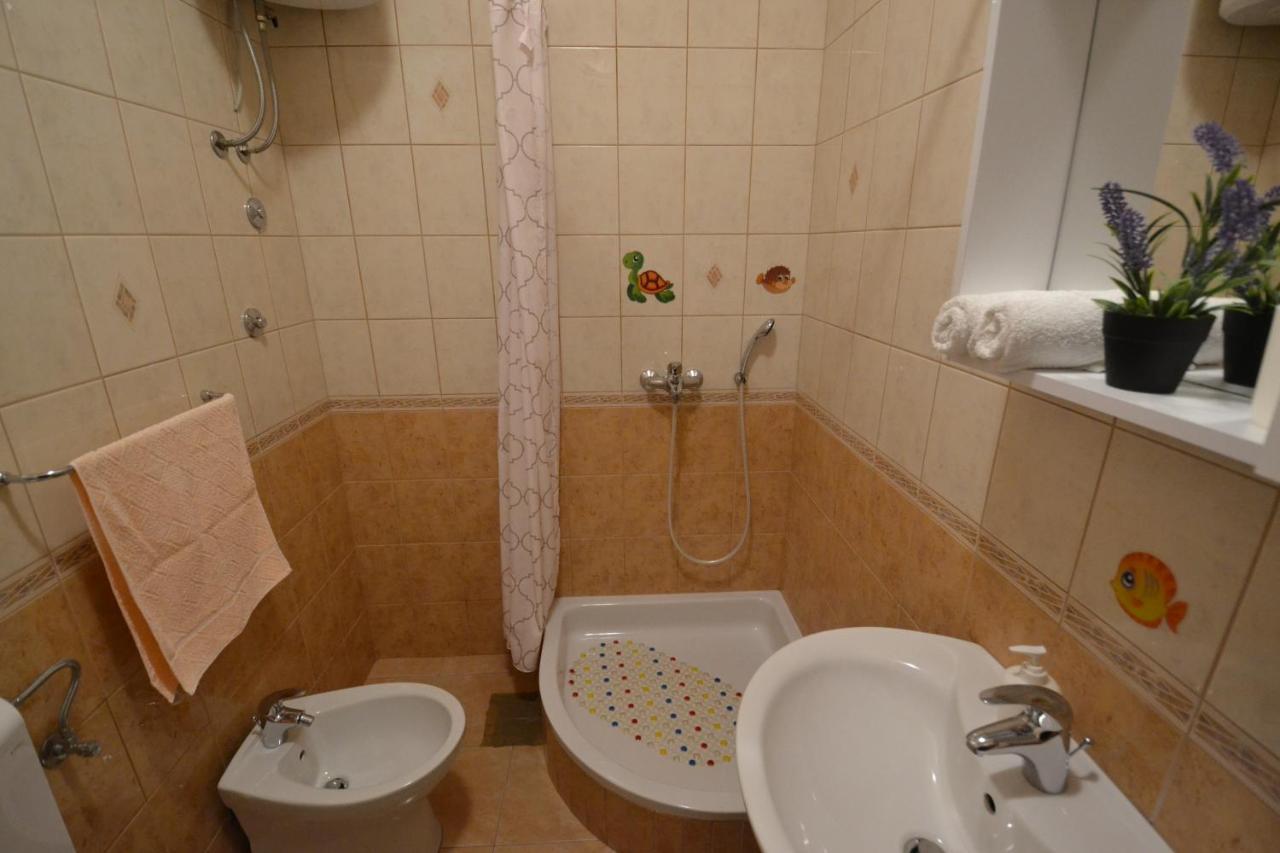 Apartmani Antonia Nakic -Stobrec Split Eksteriør bilde