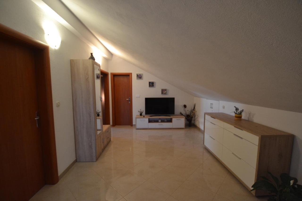 Apartmani Antonia Nakic -Stobrec Split Eksteriør bilde